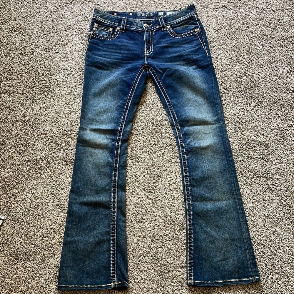 Miss Me Jeans with back pocket buttons